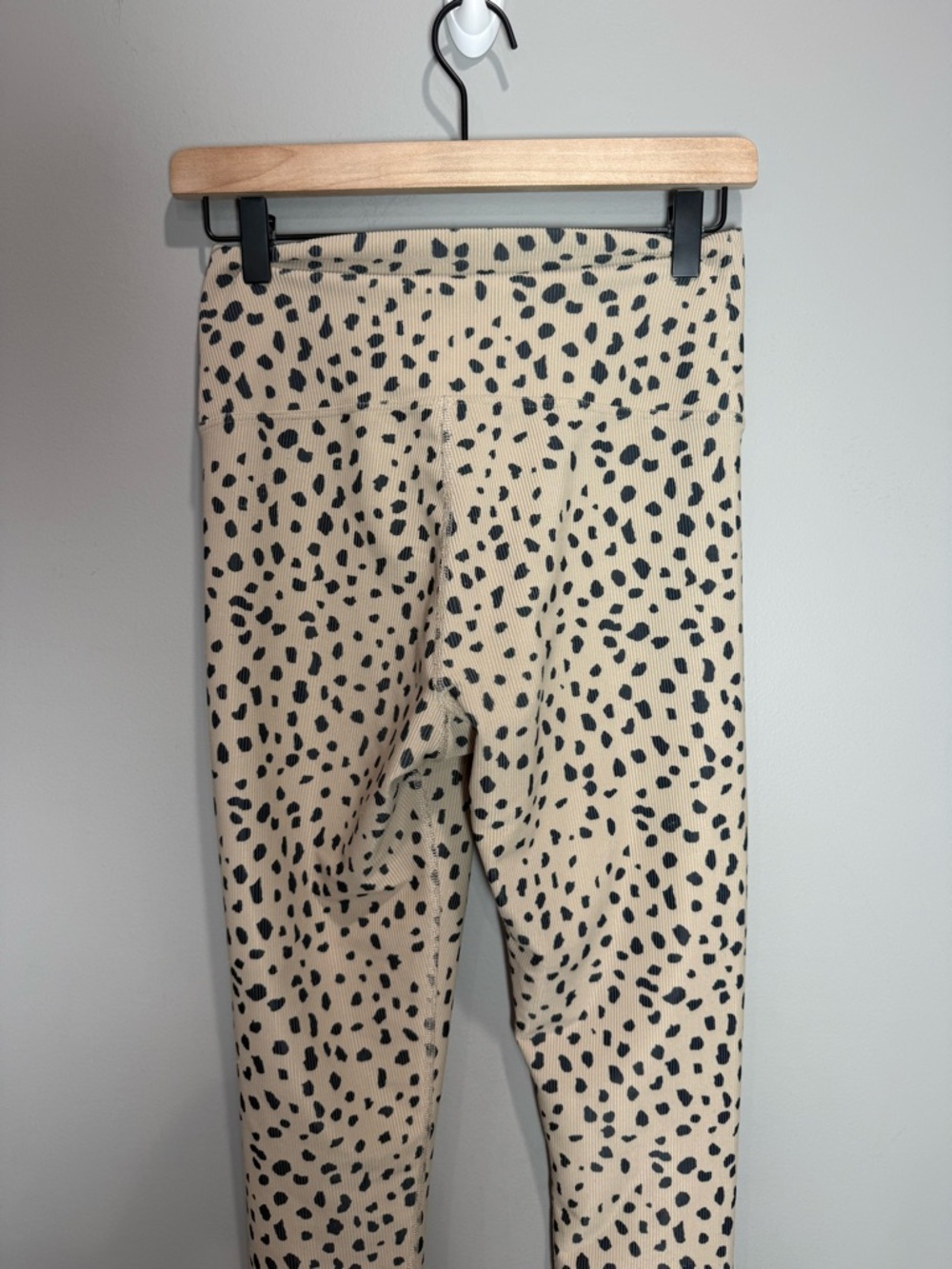 Beach Riot Sport Cheetah Print set size medium - Picture 9 of 12